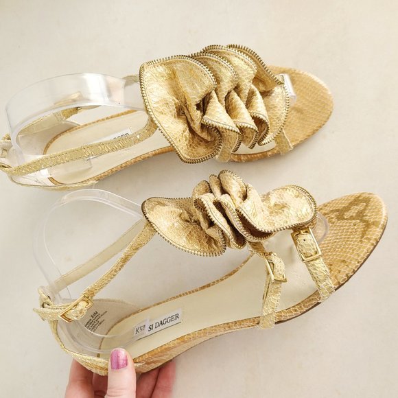 Kelsi Dagger Shoes - KELSI DAGGER monroe snakeskin sandals